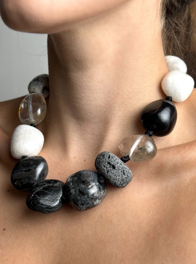 Necklace with mixed materials